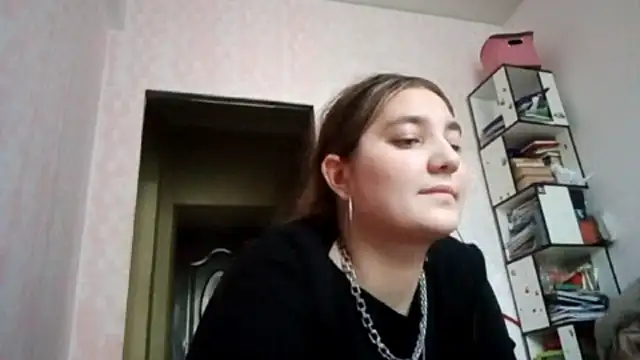 Snapshot of JanineThielman chatting on 04.24.26 JanineThielman online show from 04.24.26