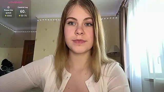Snapshot of Amy_Maev chatting on 04.23.26 Amy Maev online show from 04.23.26
