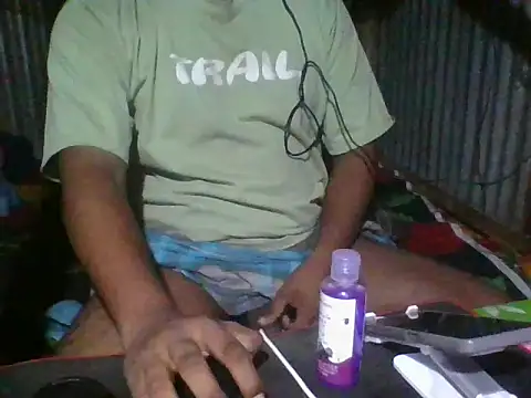 Snapshot of BestDick2910 chatting on 04.29.26 BestDick2910 online show from 04.29.26