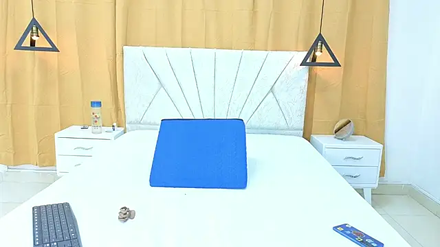 Snapshot of maria_sweet_honey chatting on 02.28.26 maria sweet honey online show from 02.28.26