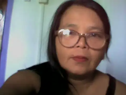 Snapshot of Flowerblossom123 chatting on 05.30.26 Flowerblossom123 online show from 05.30.26