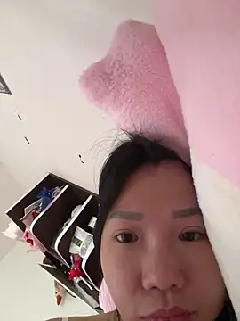Miumieu2 online show from 05.04.26
