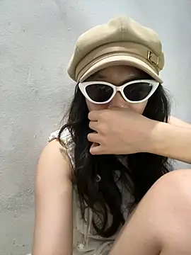 Nancyk6 online show from 05.17.26