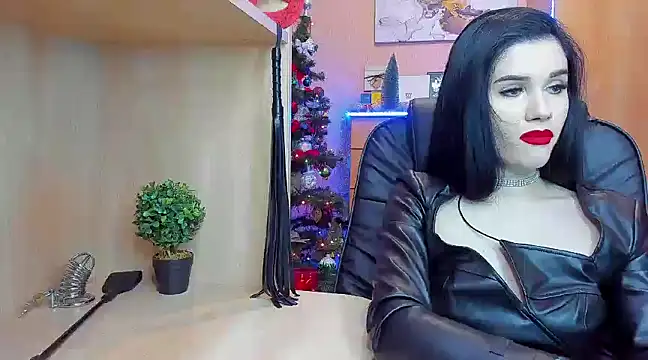 Snapshot of KristiTopxx chatting on 12.23.24 KristiTopxx online show from 12.23.24