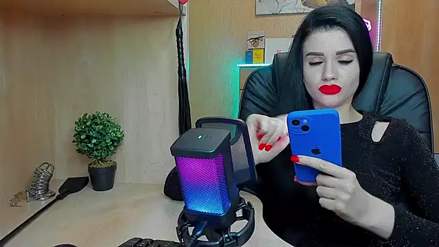 Snapshot of KristiTopxx chatting on 01.27.25 KristiTopxx online show from 01.27.25