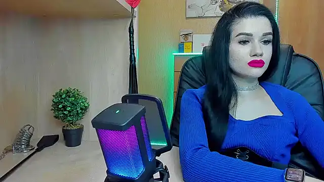 Snapshot of KristiTopxx chatting on 01.28.25 KristiTopxx online show from 01.28.25