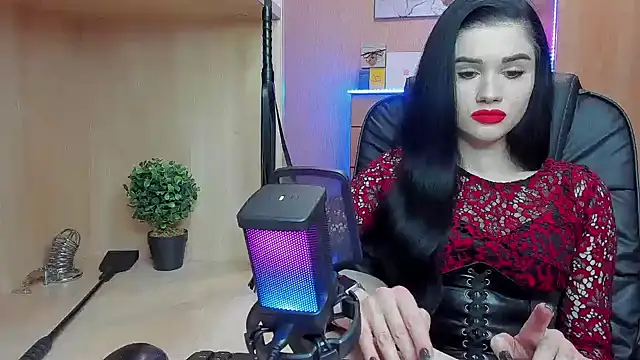 Snapshot of KristiTopxx chatting on 02.07.25 KristiTopxx online show from 02.07.25