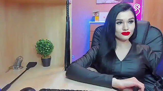 Snapshot of KristiTopxx chatting on 02.18.25 KristiTopxx online show from 02.18.25