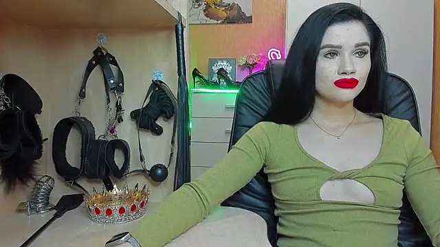 Snapshot of KristiTopxx chatting on 09.23.25 KristiTopxx online show from 09.23.25