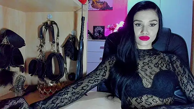 Snapshot of KristiTopxx chatting on 02.06.26 KristiTopxx online show from 02.06.26