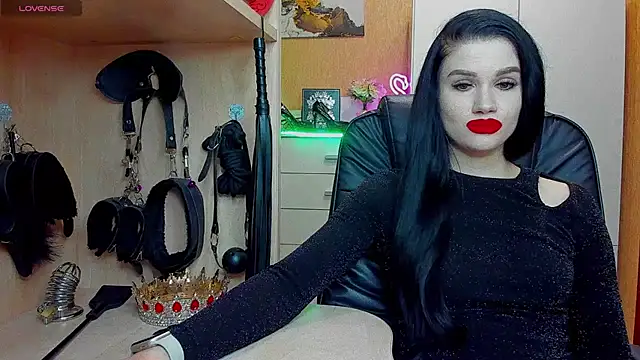 Snapshot of KristiTopxx chatting on 04.29.26 KristiTopxx online show from 04.29.26