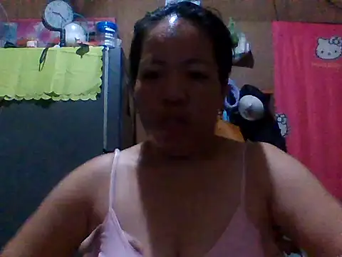 Snapshot of sweet_lhyn chatting on 05.07.26 sweet lhyn online show from 05.07.26