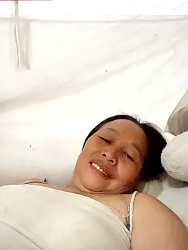 heesuu11 online show from 04.08.26