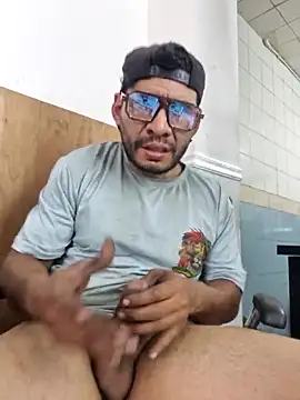 Snapshot of boyp3netrat0r chatting on 03.14.26 boyp3netrat0r online show from 03.14.26