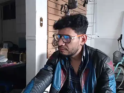Snapshot of boyp3netrat0r chatting on 03.18.26 boyp3netrat0r online show from 03.18.26