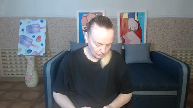 Snapshot of Bella_soulmate chatting on 06.30.26 Bella soulmate online show from 06.30.26