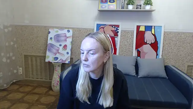 Snapshot of Bella_soulmate chatting on 07.13.26 Bella soulmate online show from 07.13.26