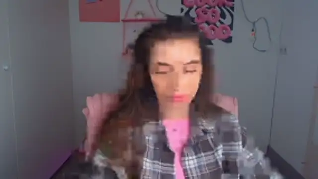 Snapshot of NikaMystic chatting on 04.22.26 NikaMystic online show from 04.22.26