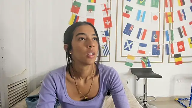 Snapshot of emily_gaviria1 chatting on 07.09.26 emily gaviria1 online show from 07.09.26