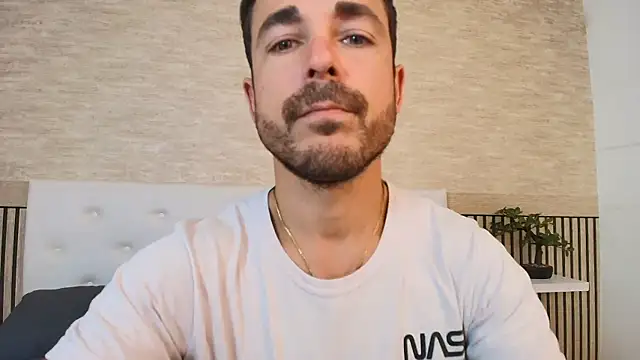 Adams Sanz online show from 04.08.26