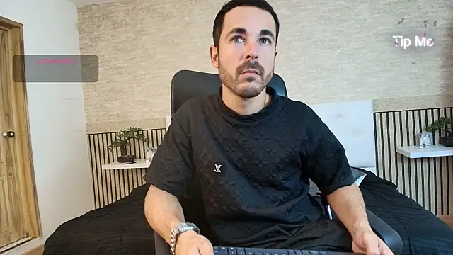 Adams Sanz online show from 04.11.26