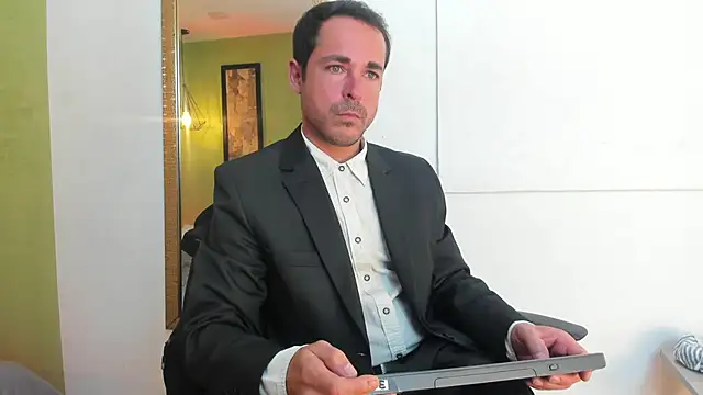 Snapshot of Adams_Sanz chatting on 06.09.26 Adams Sanz online show from 06.09.26