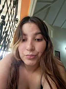 Snapshot of Estelle_Noir chatting on 02.24.26 Estelle Noir online show from 02.24.26