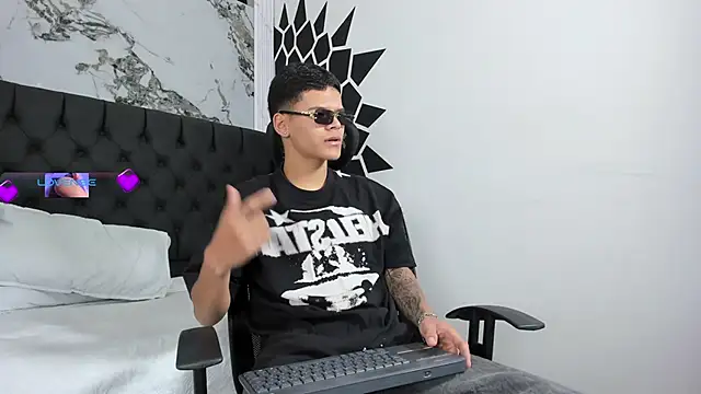 DylanRoyce  online show from 03.16.26