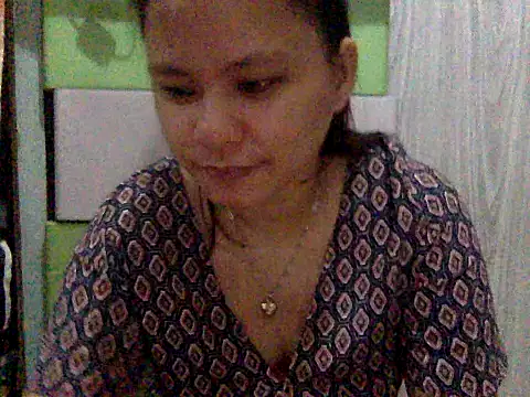 Snapshot of thealovesyou chatting on 05.08.26 thealovesyou online show from 05.08.26