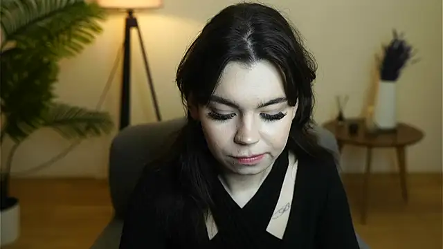 PerlaTurro online show from 02.24.26