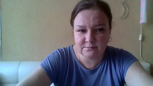 Snapshot of LubovBloom chatting on 02.25.26 LubovBloom online show from 02.25.26