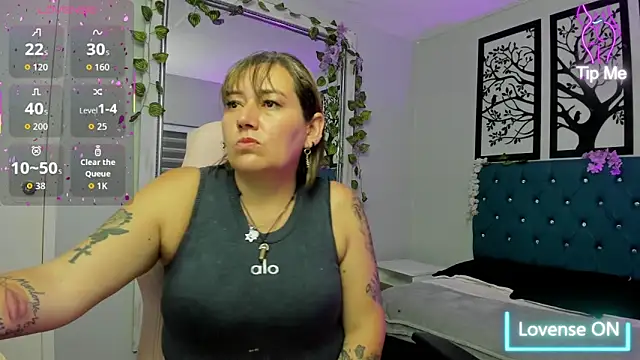 Snapshot of nanygp chatting on 02.25.26 nanygp online show from 02.25.26