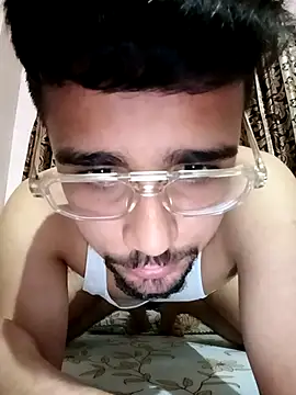 Snapshot of big_indiancock chatting on 04.05.26 big indiancock online show from 04.05.26