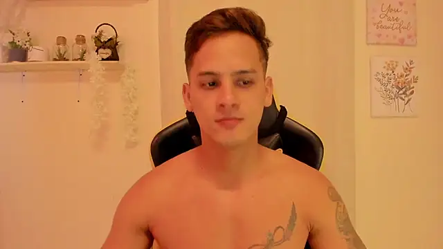 sexy andres01 online show from 04.29.26