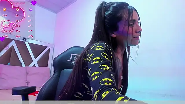 LINDSAY TAY online show from 03.02.26