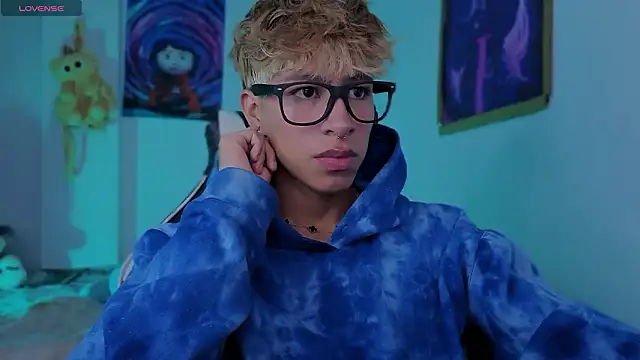 Ryan sweet online show from 03.25.26