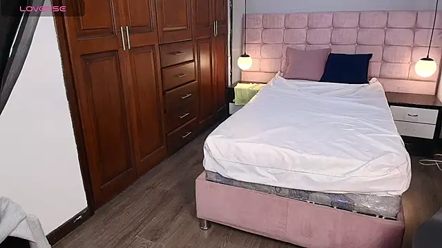 Snapshot of ShayMilleer chatting on 04.06.26 ShayMilleer online show from 04.06.26