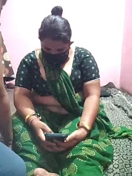 Snapshot of gujjuhotcouple chatting on 04.21.26 gujjuhotcouple online show from 04.21.26