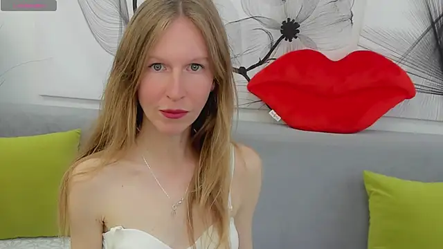 Snapshot of Mira_XOo chatting on 05.01.26 Mira XOo online show from 05.01.26