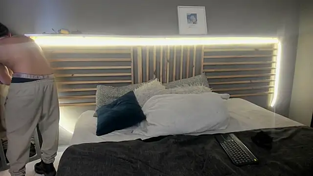 clark ken01 online show from 03.18.26