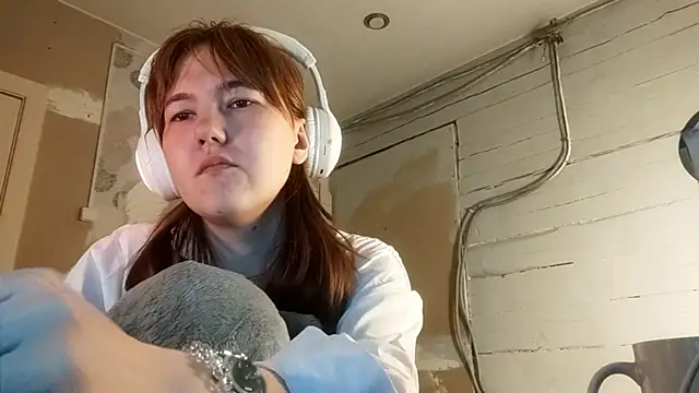 Snapshot of DinaFirebird chatting on 02.26.26 DinaFirebird online show from 02.26.26