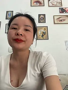 Ivy Trix2 online show from 03.12.26