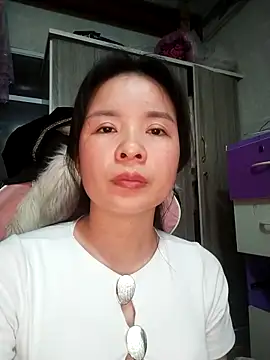 Ivy Trix2 online show from 03.17.26