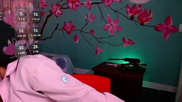 Snapshot of NoelleVireaux chatting on 04.11.26 NoelleVireaux online show from 04.11.26