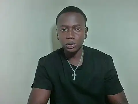 Snapshot of darkerberryguy chatting on 03.01.26 darkerberryguy online show from 03.01.26