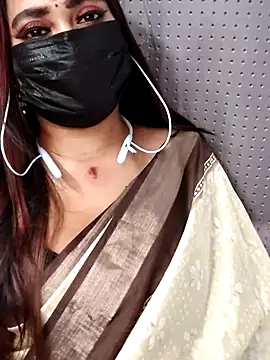 Snapshot of Cutie_Nila chatting on 07.07.26 Cutie Nila online show from 07.07.26