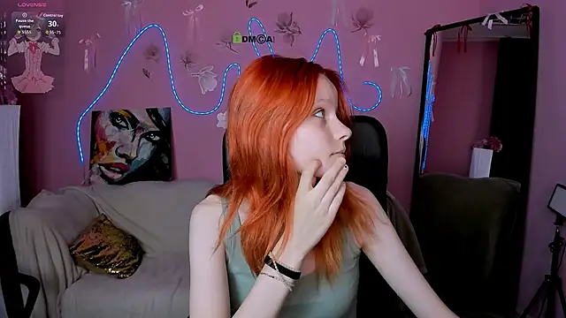 cassandra nik online show from 04.30.26