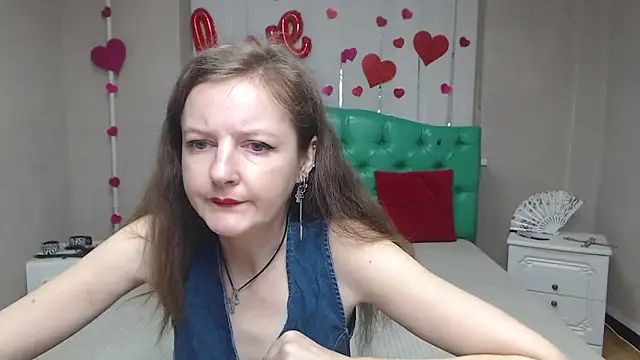 Snapshot of MeganPirs chatting on 03.31.26 MeganPirs online show from 03.31.26