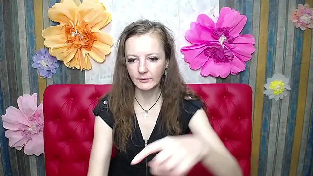 Snapshot of MeganPirs chatting on 05.11.26 MeganPirs online show from 05.11.26