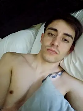 Snapshot of gastontwink chatting on 02.28.26 gastontwink online show from 02.28.26